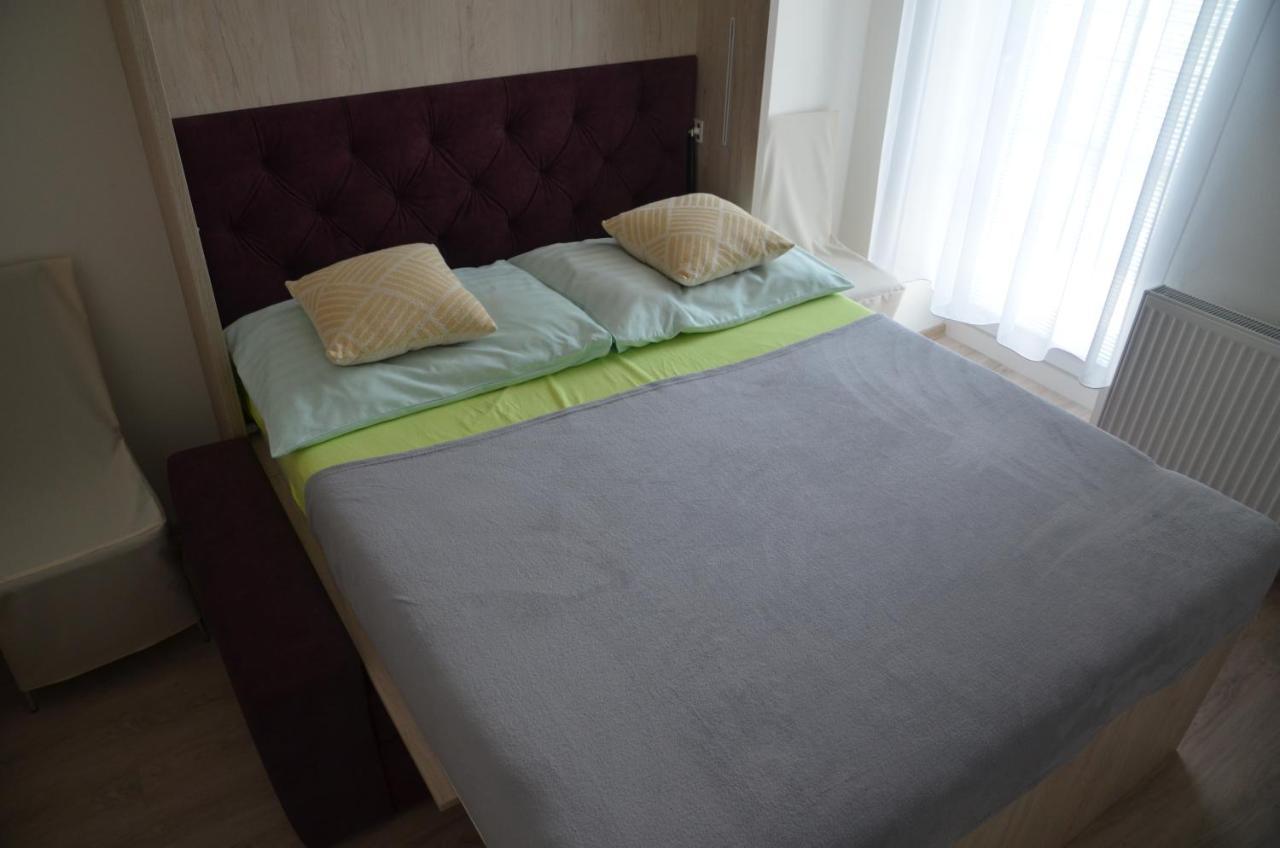 Apartman Ostry Vrsok V Starom Smokovci Apartment วิสโซเค ดาตรี ภายนอก รูปภาพ